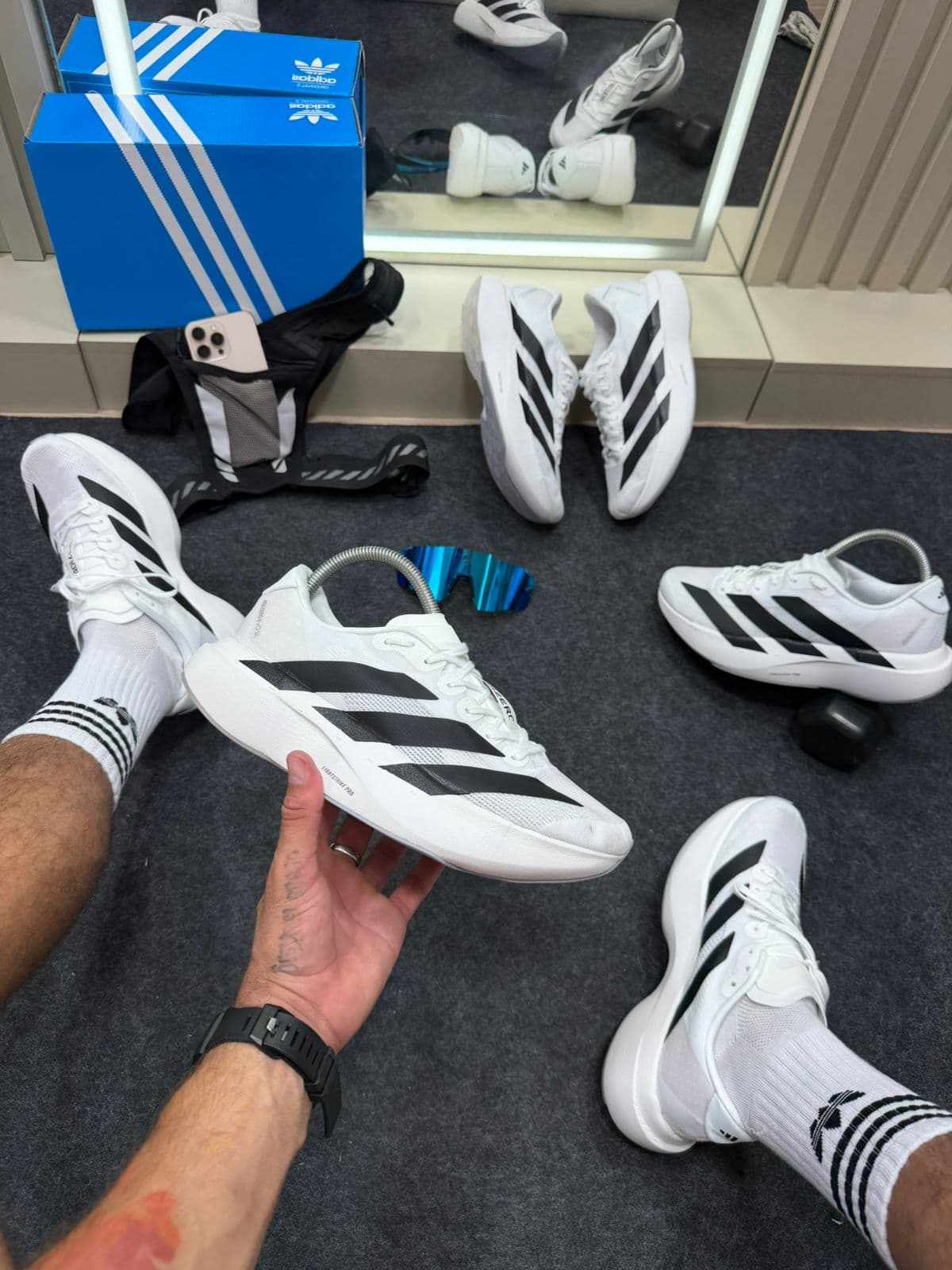 Adidas Adizero Branco e Preto Masculino — foto principal