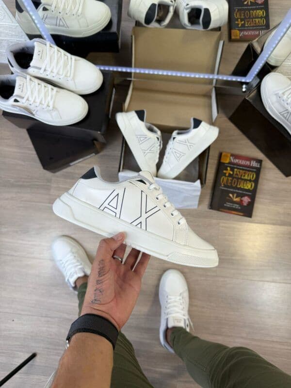 Emporio Armani Exchange Branco Preto — foto principal