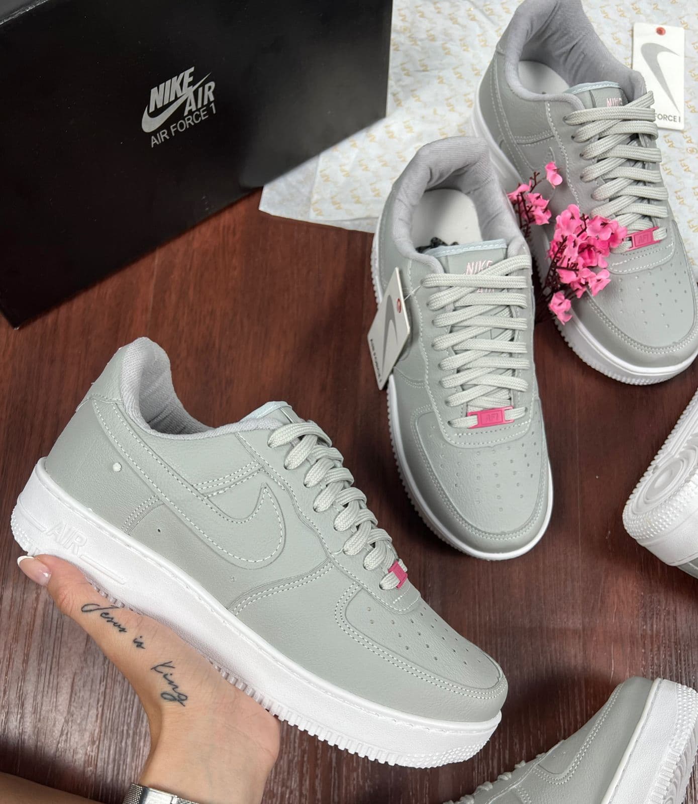 Nike Air Force 1 Premium Cinza/rosa — foto principal