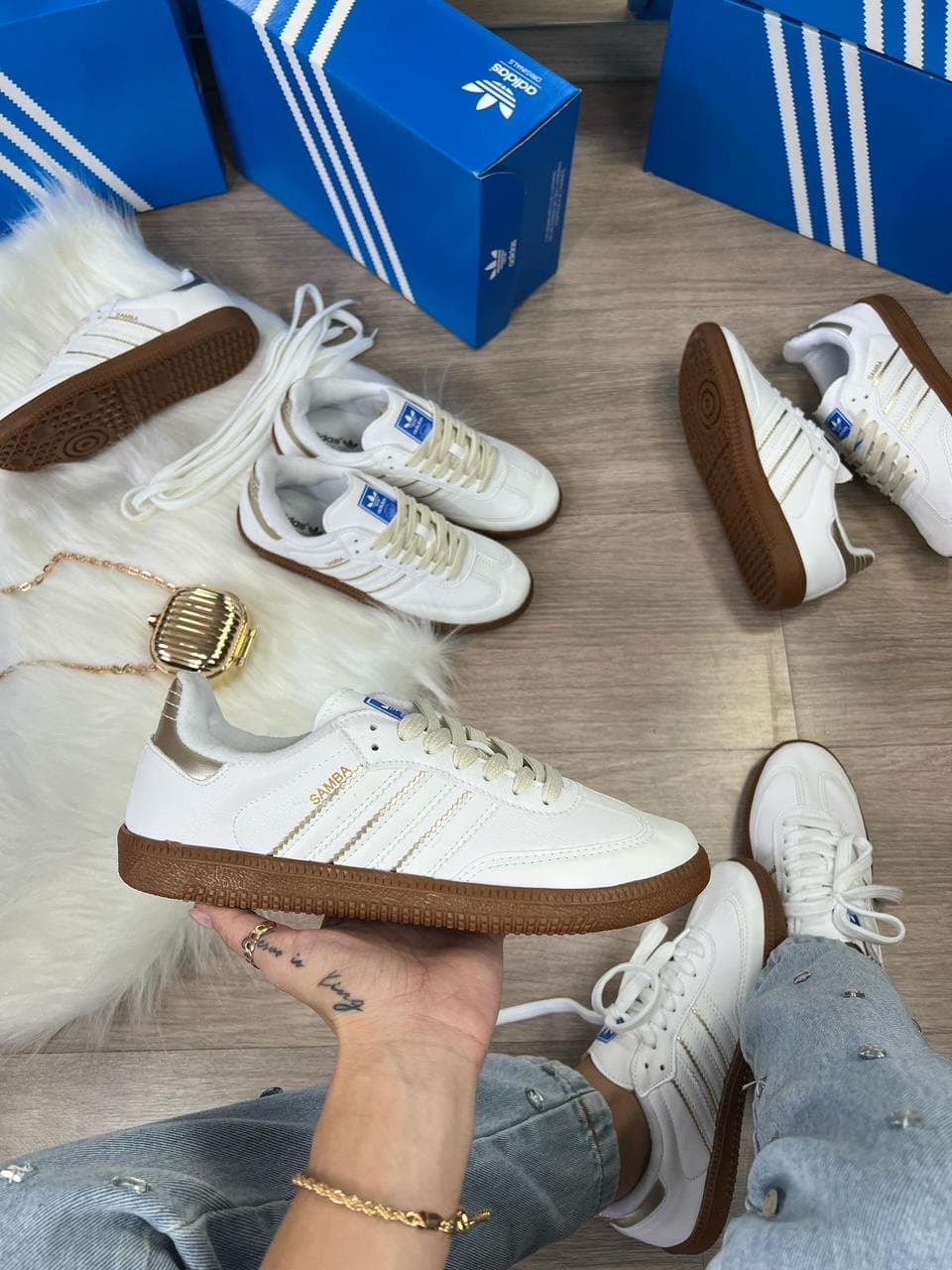 Adidas Samba OG - Branco Dourado — foto principal