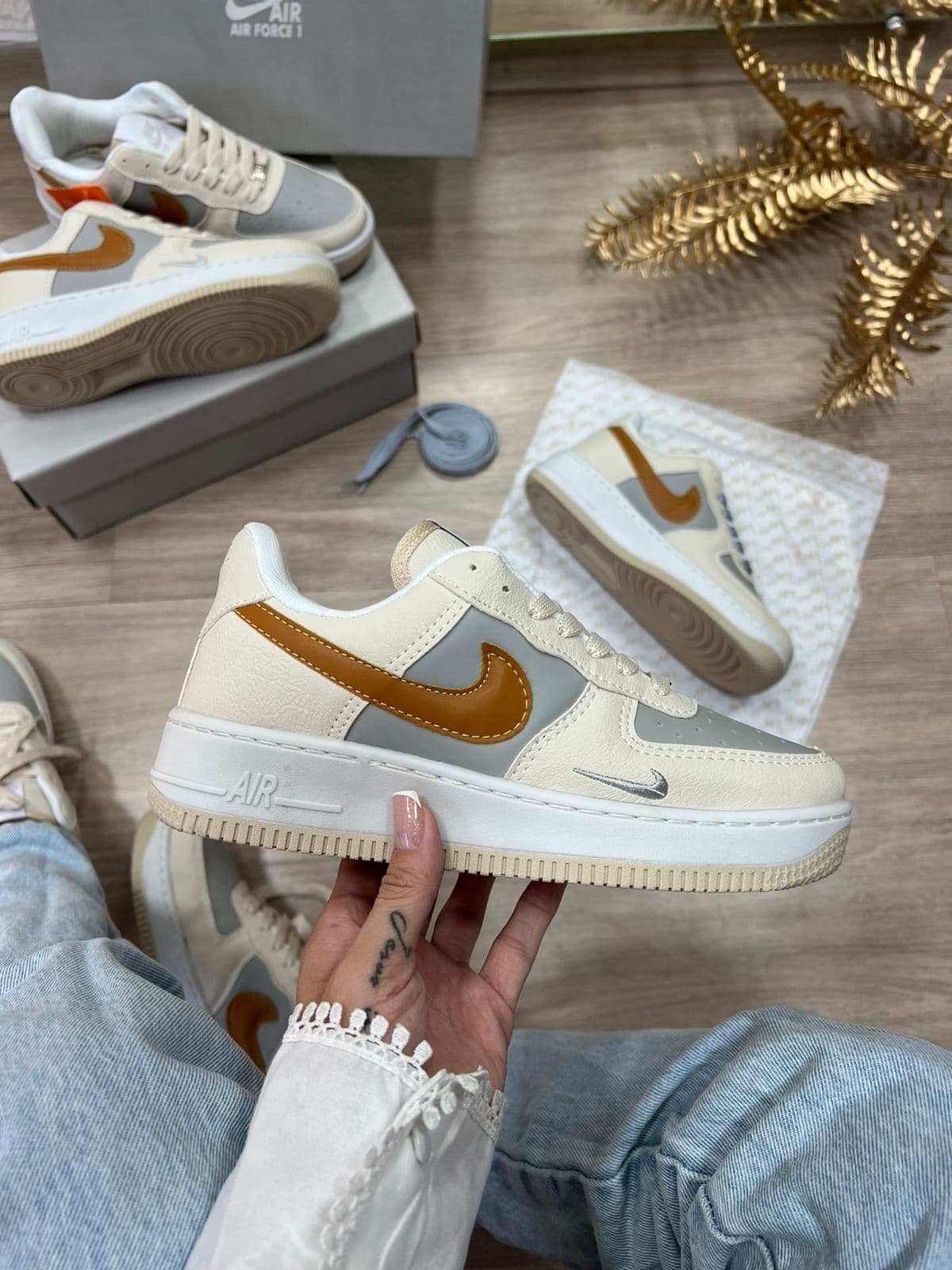 Air Force 1 Premium Branco e Marrom — foto principal