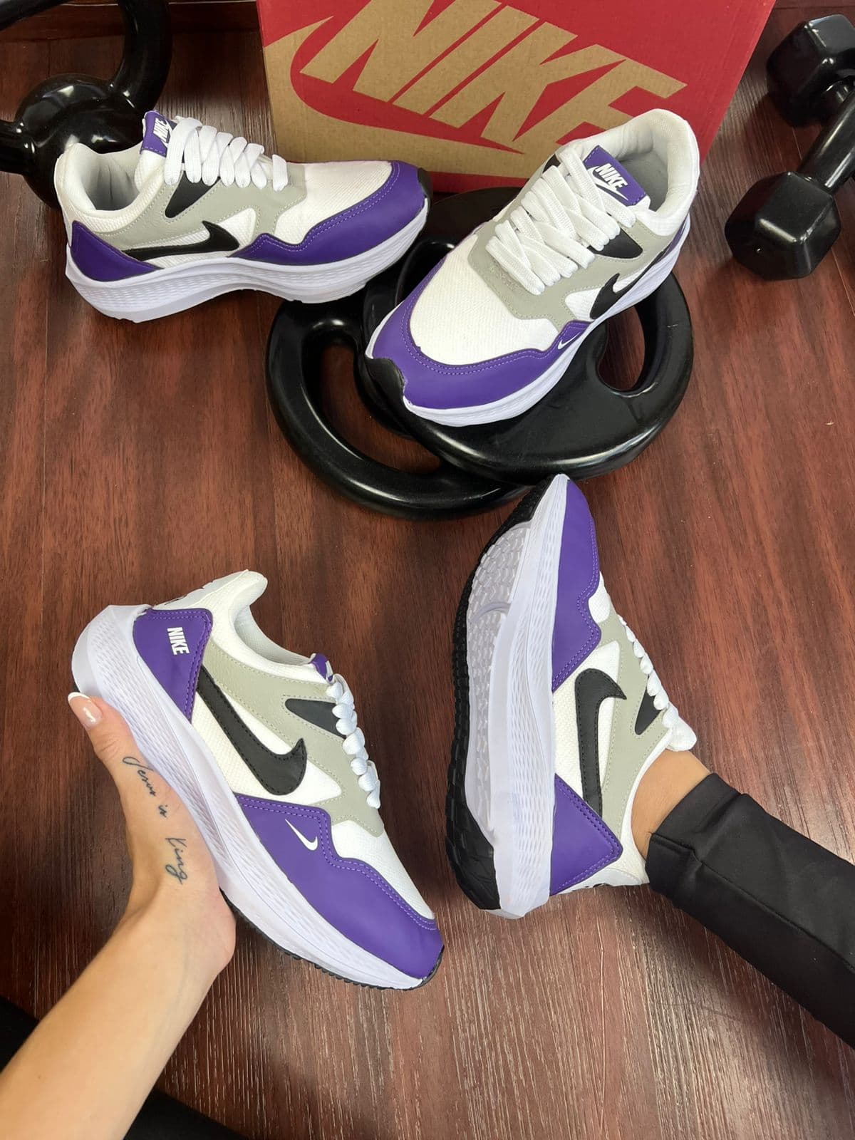 Nike Zoom Fit Branco/roxo — foto principal