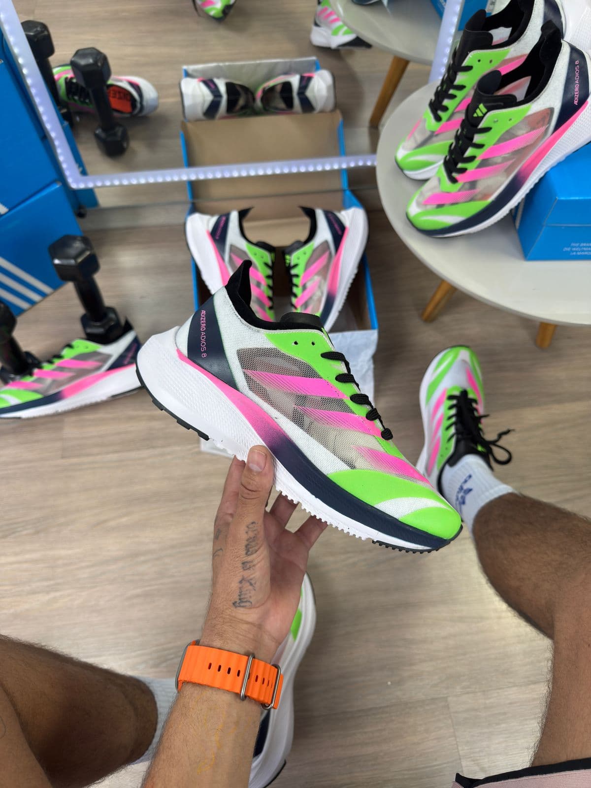 Adidas Adizero Adios 8 Preto/Pink/Verde — foto principal