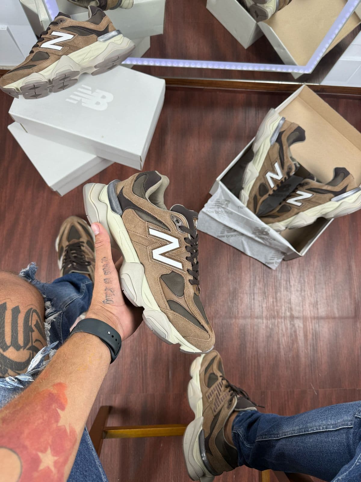 New Balance 9060 - Marrom — foto principal
