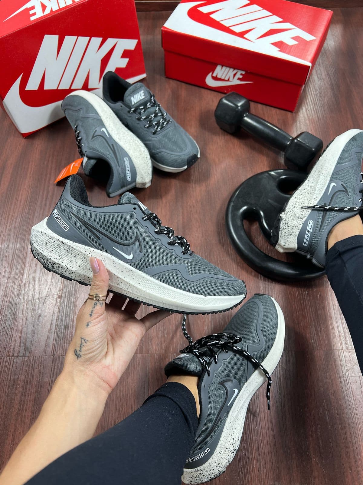 Nike Air Zoom 40 - Cinza — foto principal
